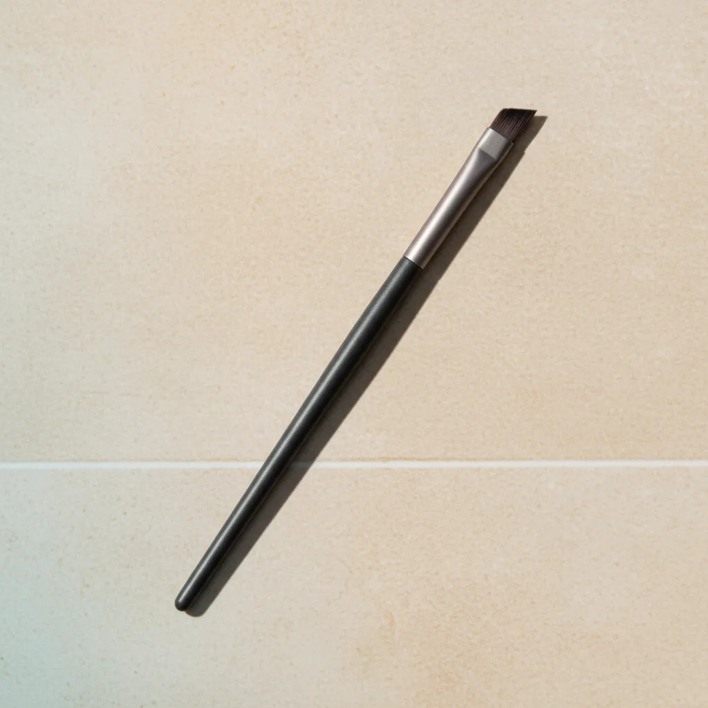 Angled Liner / Brow Brush